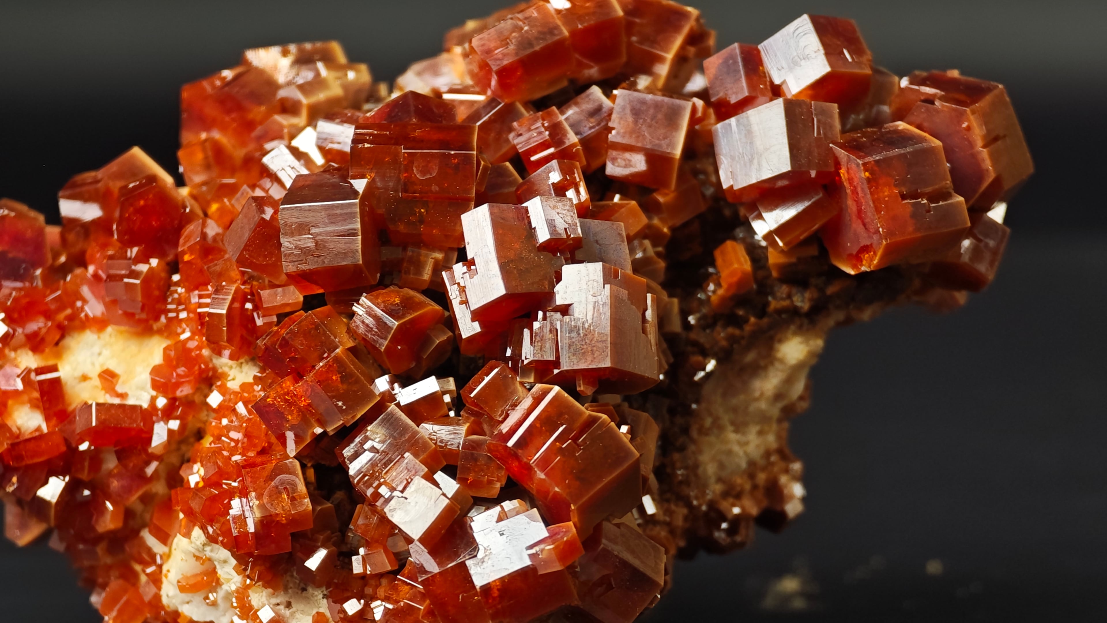Vanadinite, Mibladen, Maroc, 6
