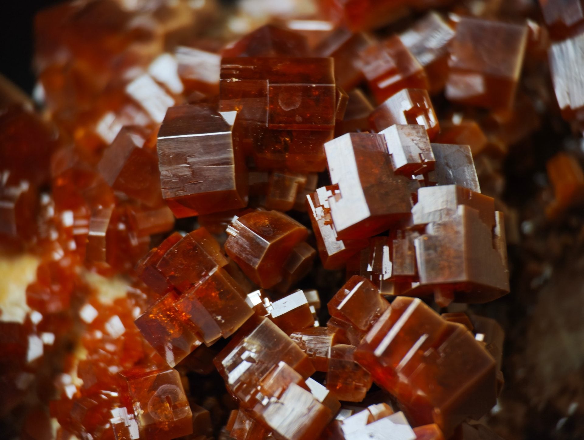 Vanadinite, Mibladen, Maroc, 3